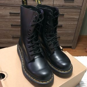 Women Dr. Martens black 1490 boots